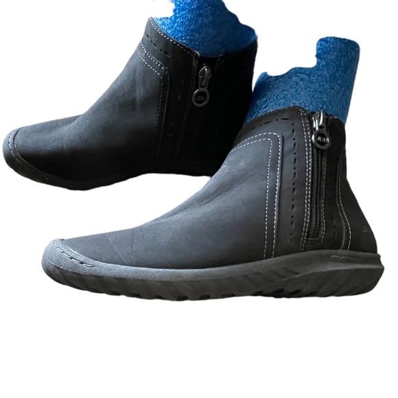 JBU by Jambu Camyrn black suede bootie - Picture 4 of 8